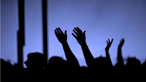 worship in a contemporary setting